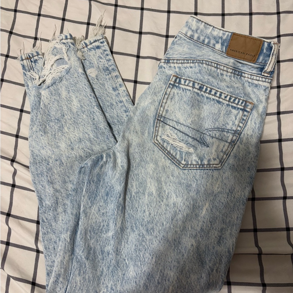 American Eagle Light Blue Distressed Jeans